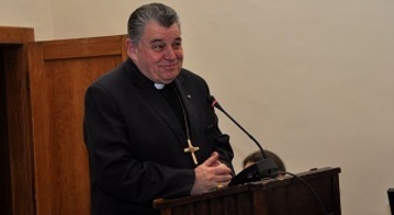 Synod pozdravil kardinál Duka