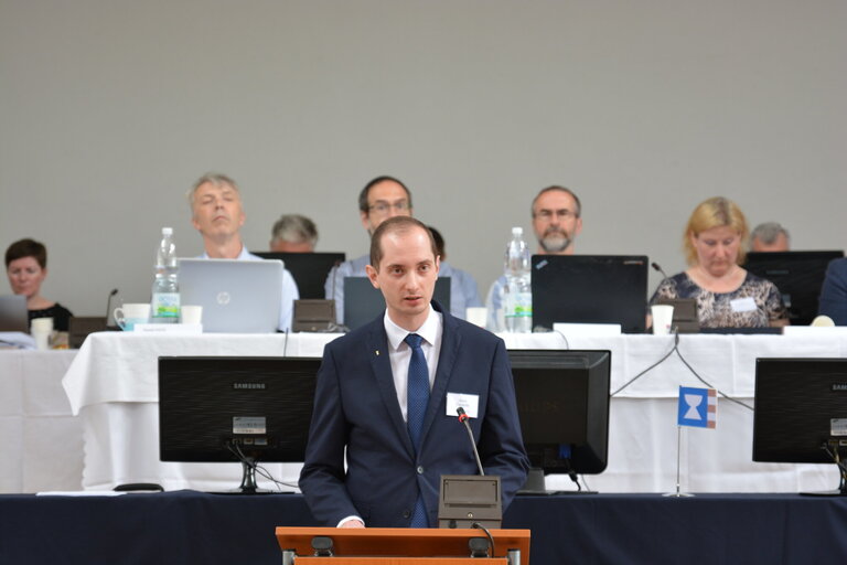 adam csukás